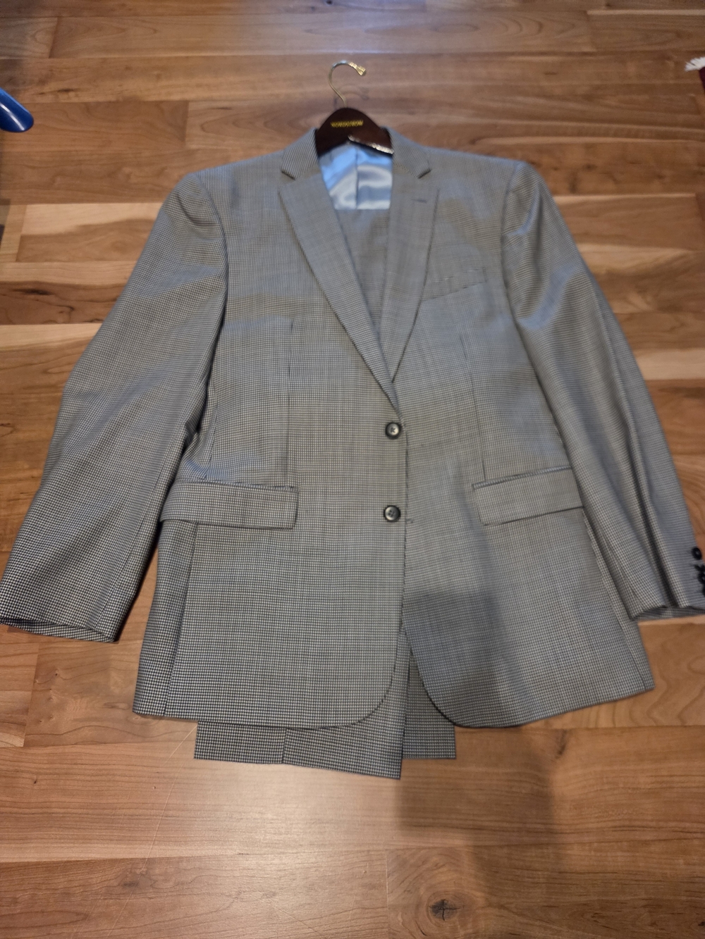 Charles Tyrwhitt Black/White Houndstooth Full Suit with Trousers, Men's 26U Used